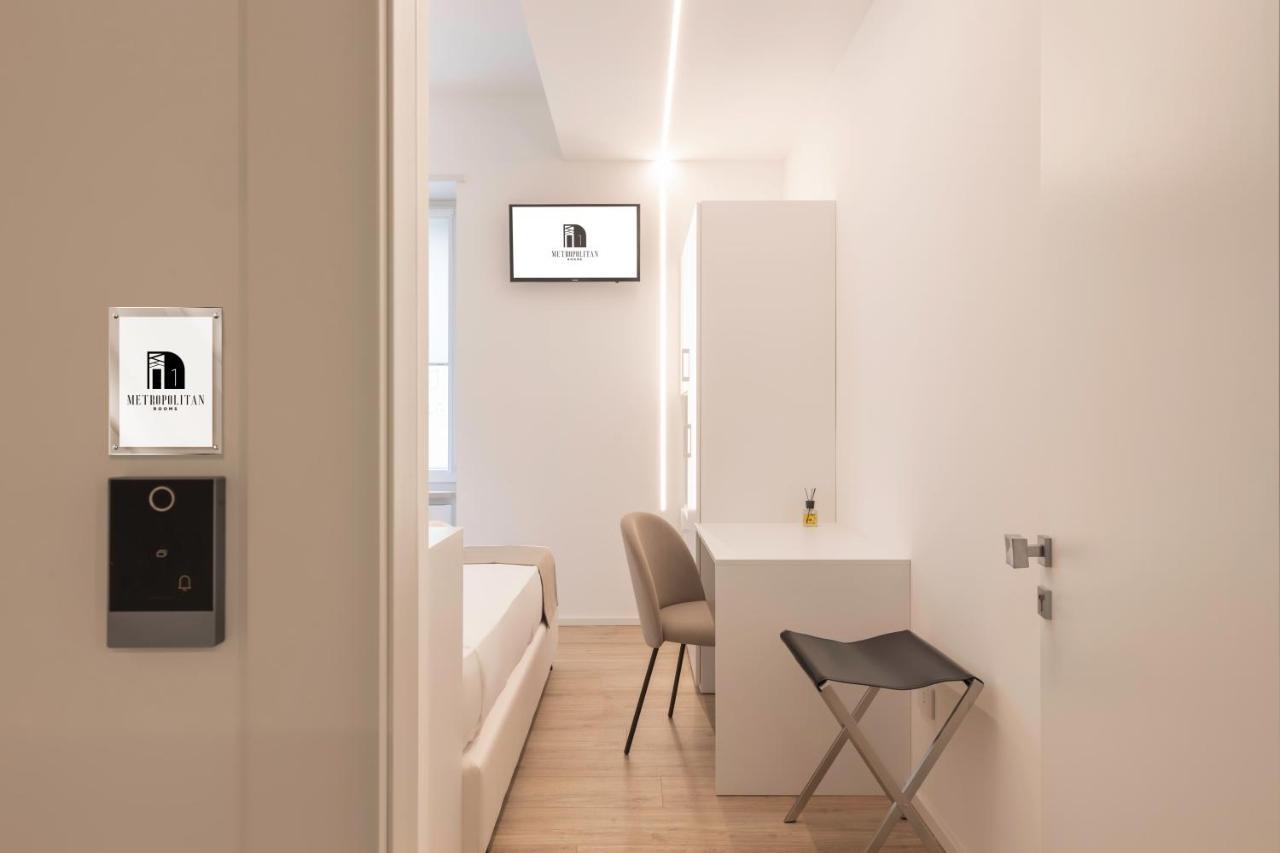 Metropolitan Rooms Кальярі Екстер'єр фото