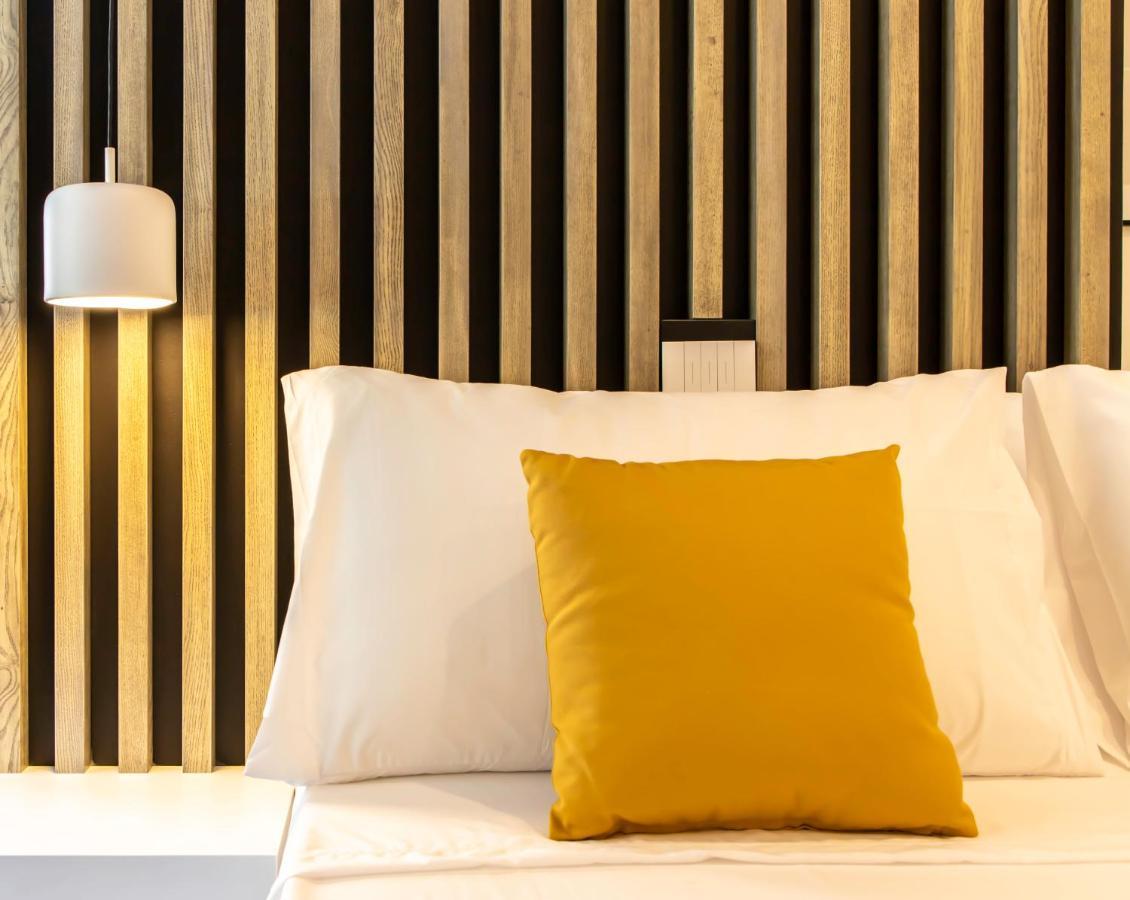 Metropolitan Rooms Кальярі Екстер'єр фото